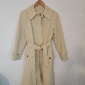 Vintage Neiman-Marcus trench coat, cream colored, size Medium (M)